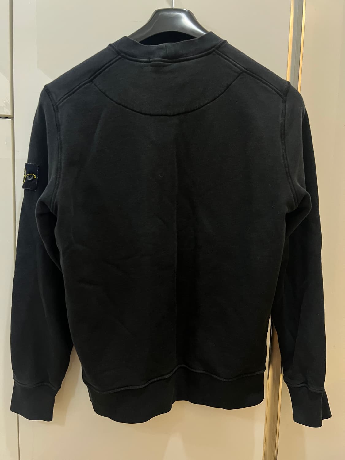 23fw 스톤아일랜드 맨투맨 95-100 상품이미지2