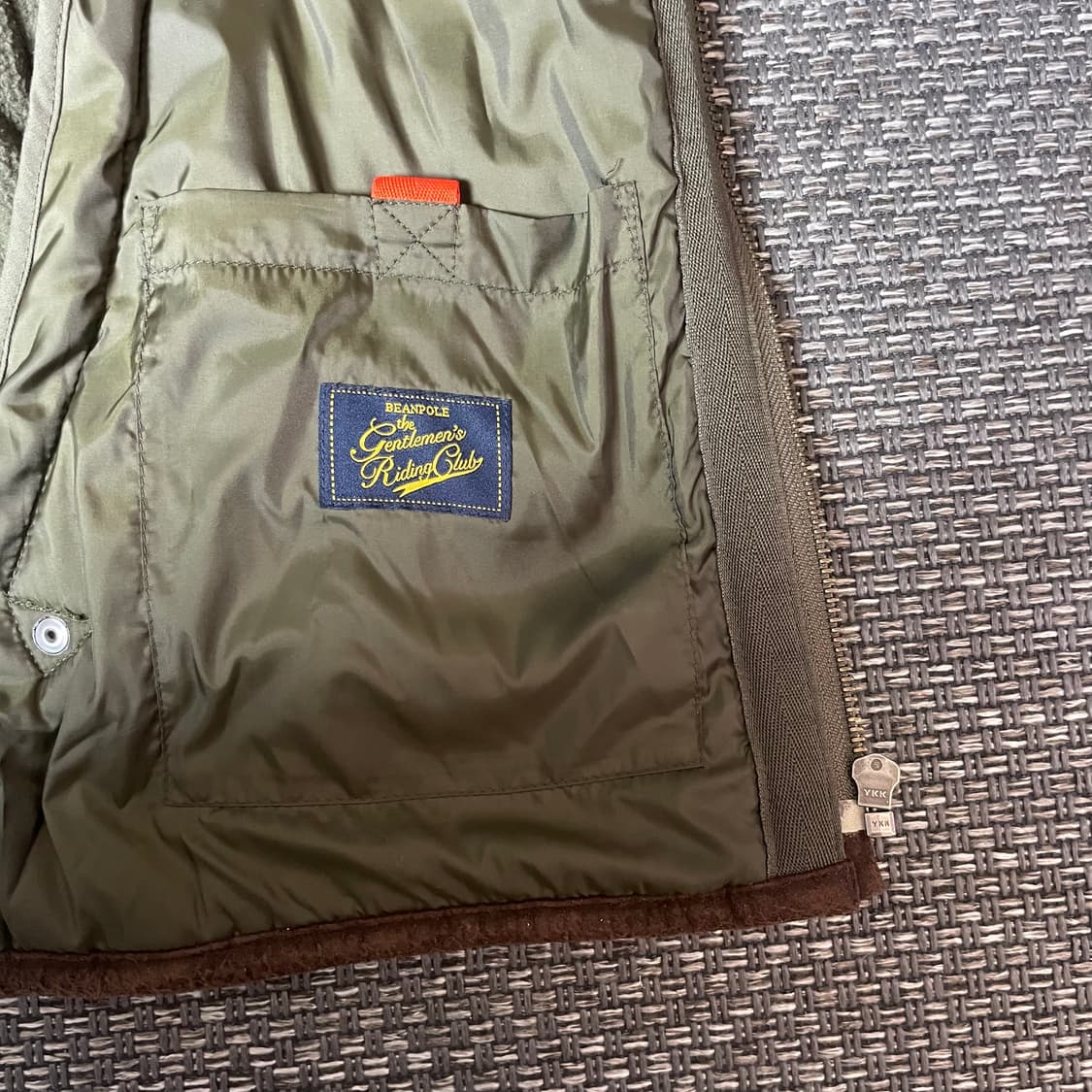 빈폴 카키 다이아몬드 퀄팅 경량 패딩 95 상품이미지5