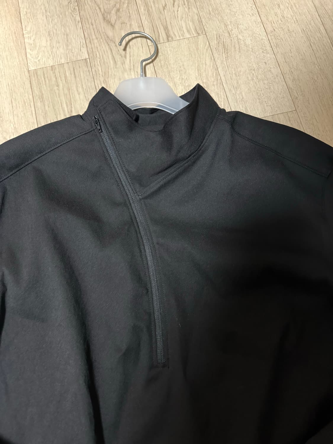 누마레 EE 커브드 하프집업 블랙 (M size) 상품이미지3