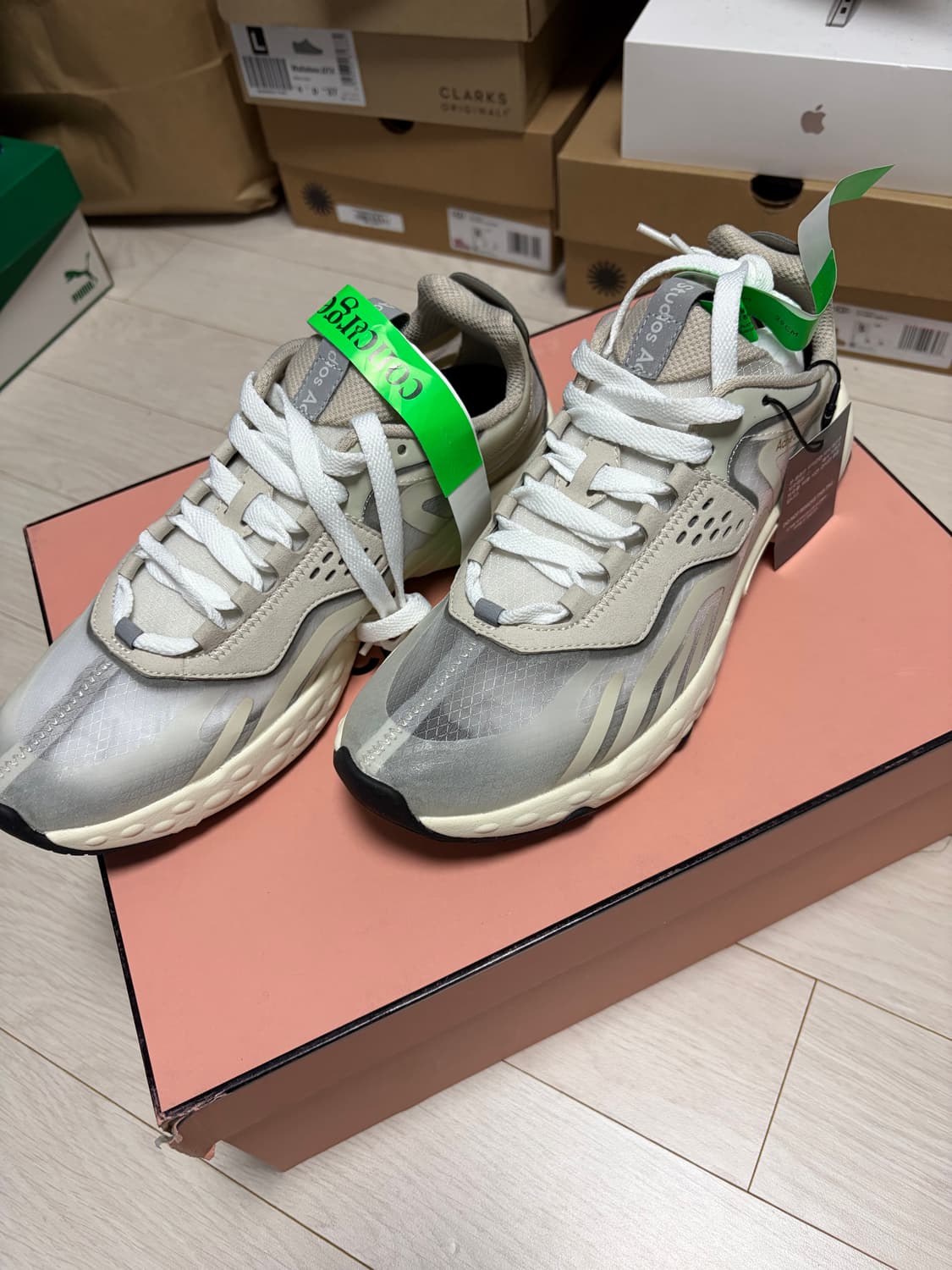 (새상품) 아크네 립스탑 테크니컬 트레이너 화이트(255-260) 상품이미지2