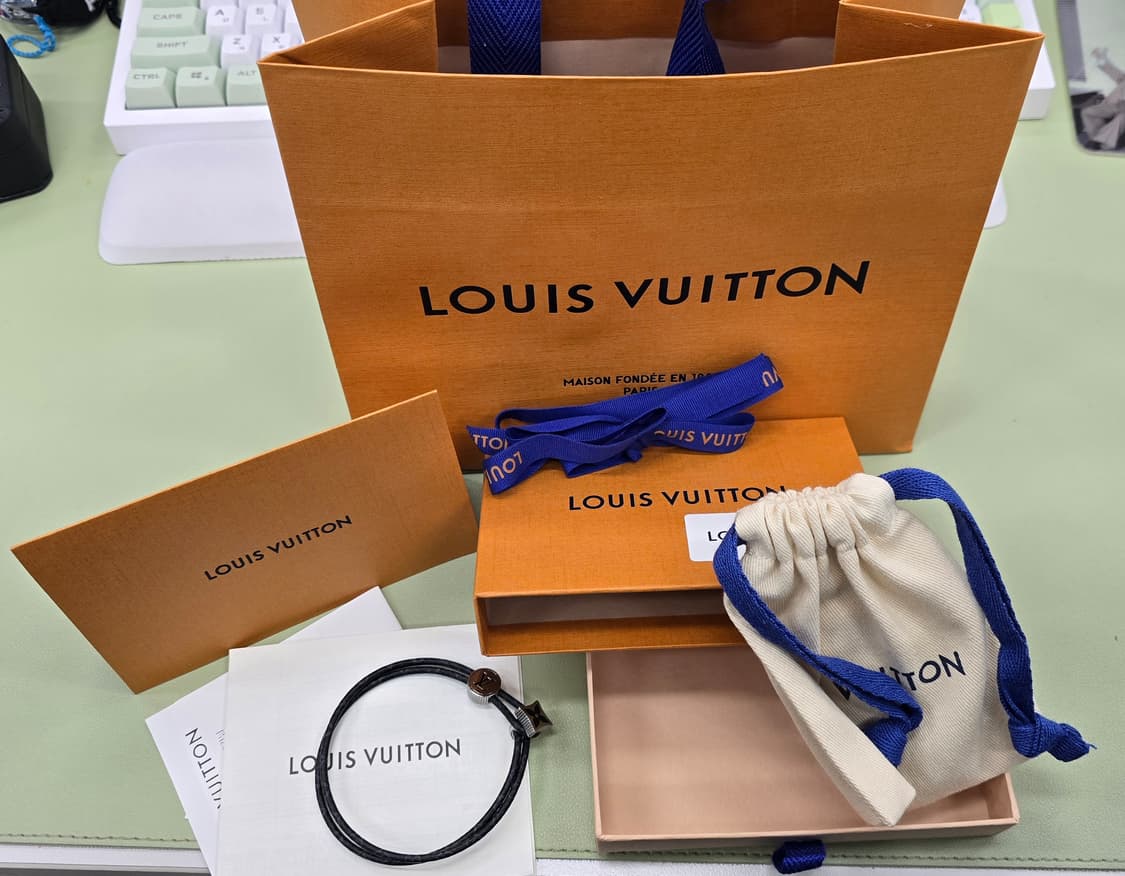 루이비통 캐치잇 모노그램 팔찌 21 상품이미지1