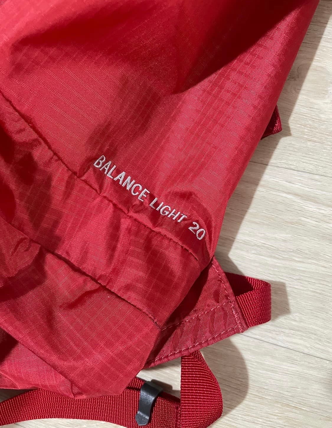 몽벨 밸런스라이트20l 레드 상품이미지5