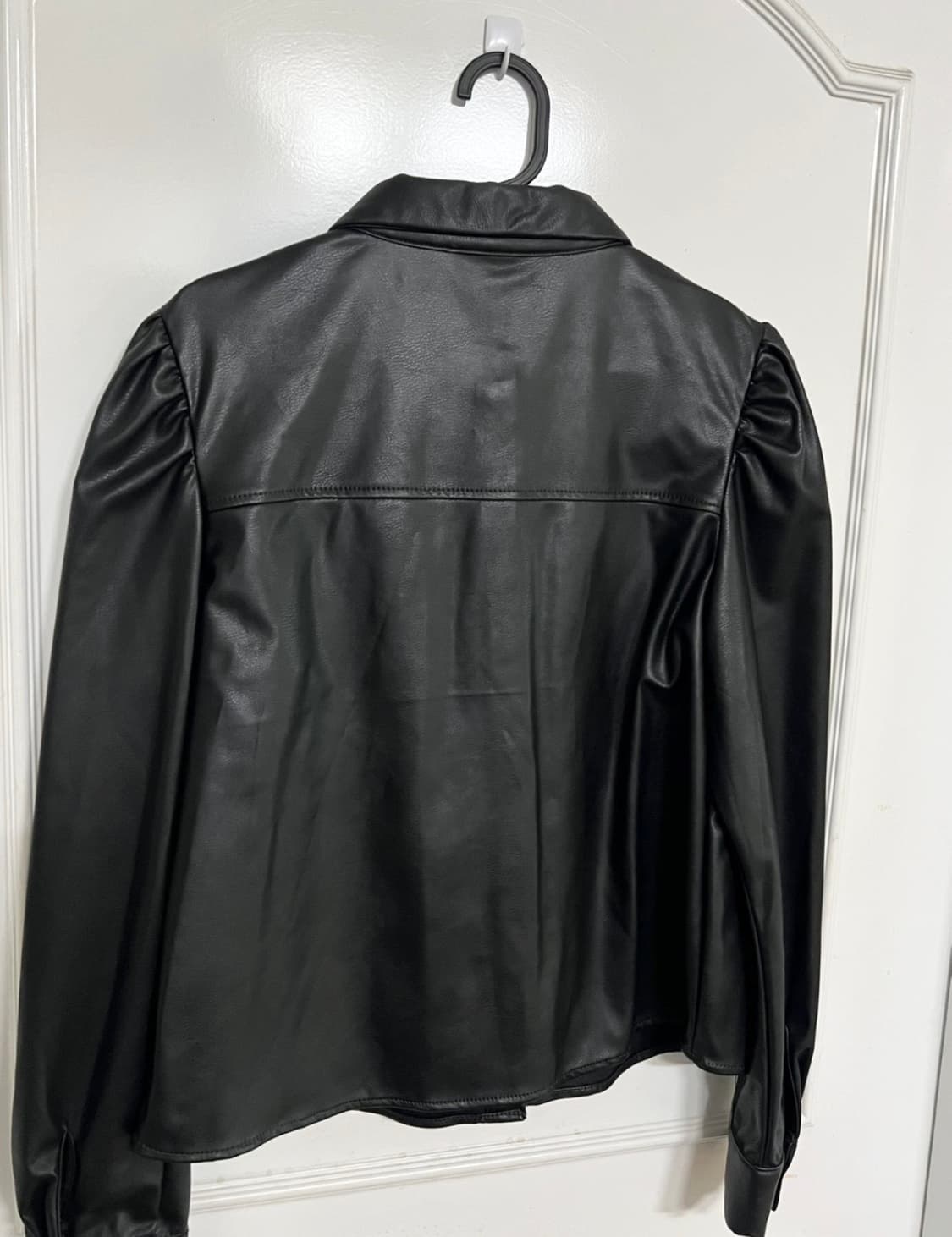 H&M 블랙 가죽레더 퍼프 셔츠 블라우스 M 상품이미지4