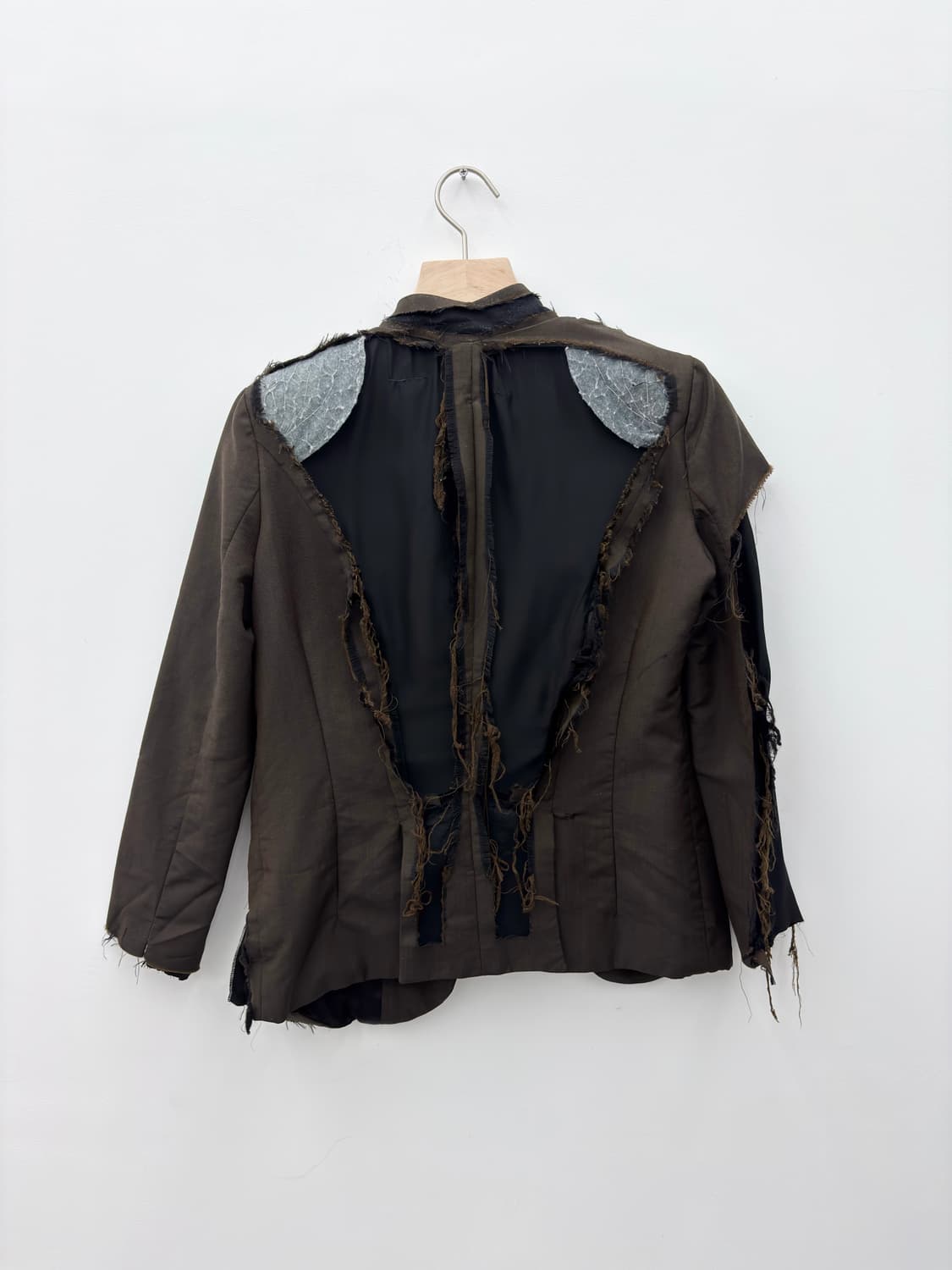 DECONSTRUCTED JACKET⠀⠀⠀⠀⠀⠀⠀⠀ 상품이미지4