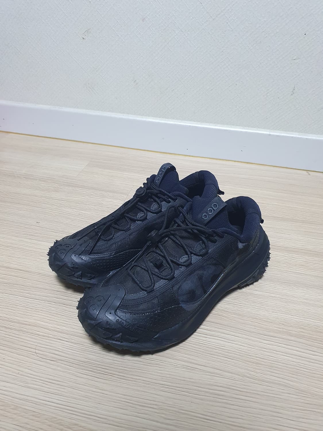 나이키 마운틴플라이2 로우 블랙 265 상품이미지4