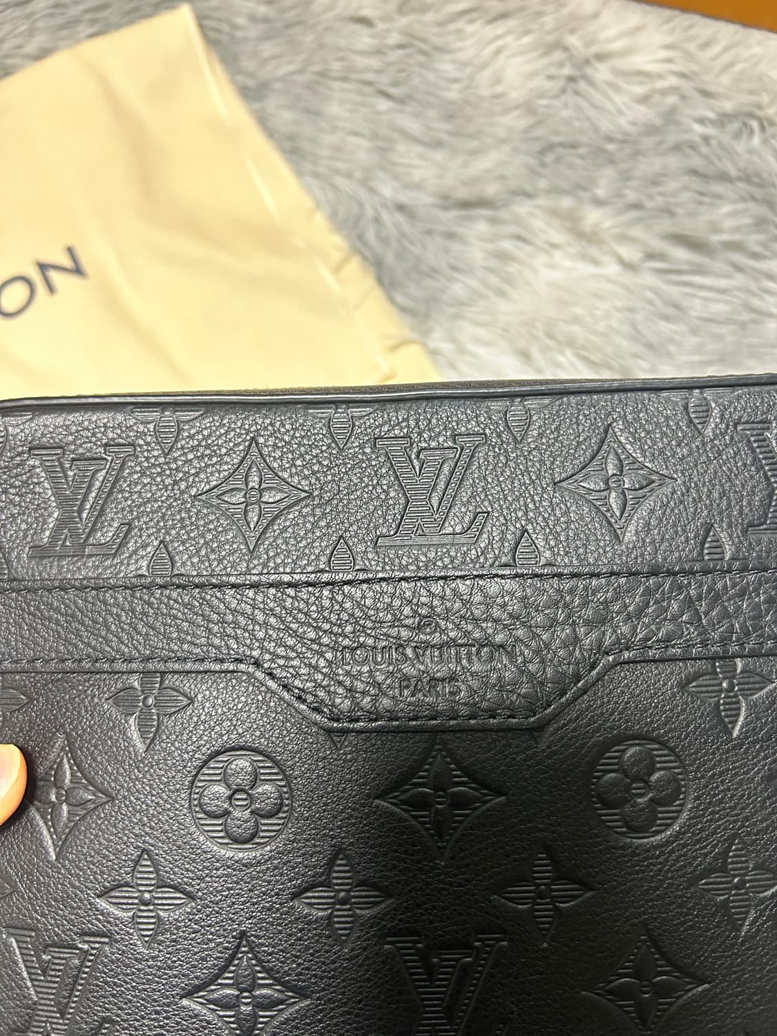 [풀구성/신형] 루이비통 쉐도우 트리오 메신저백 상품이미지2