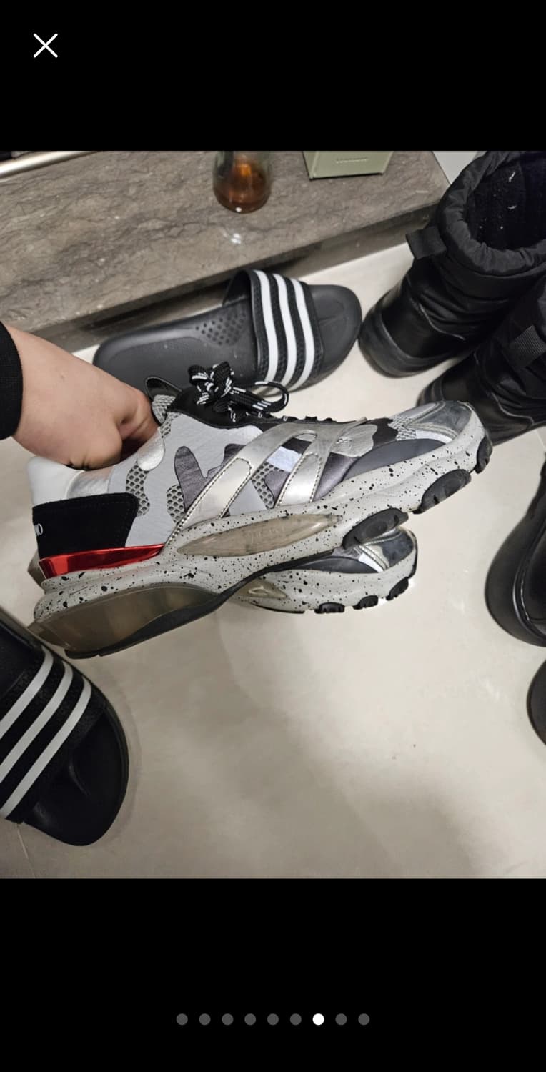 (42) 발렌티노 카모 실버블랙 스니커즈. 발렌시아가 뉴발란스 나이키 상품이미지7