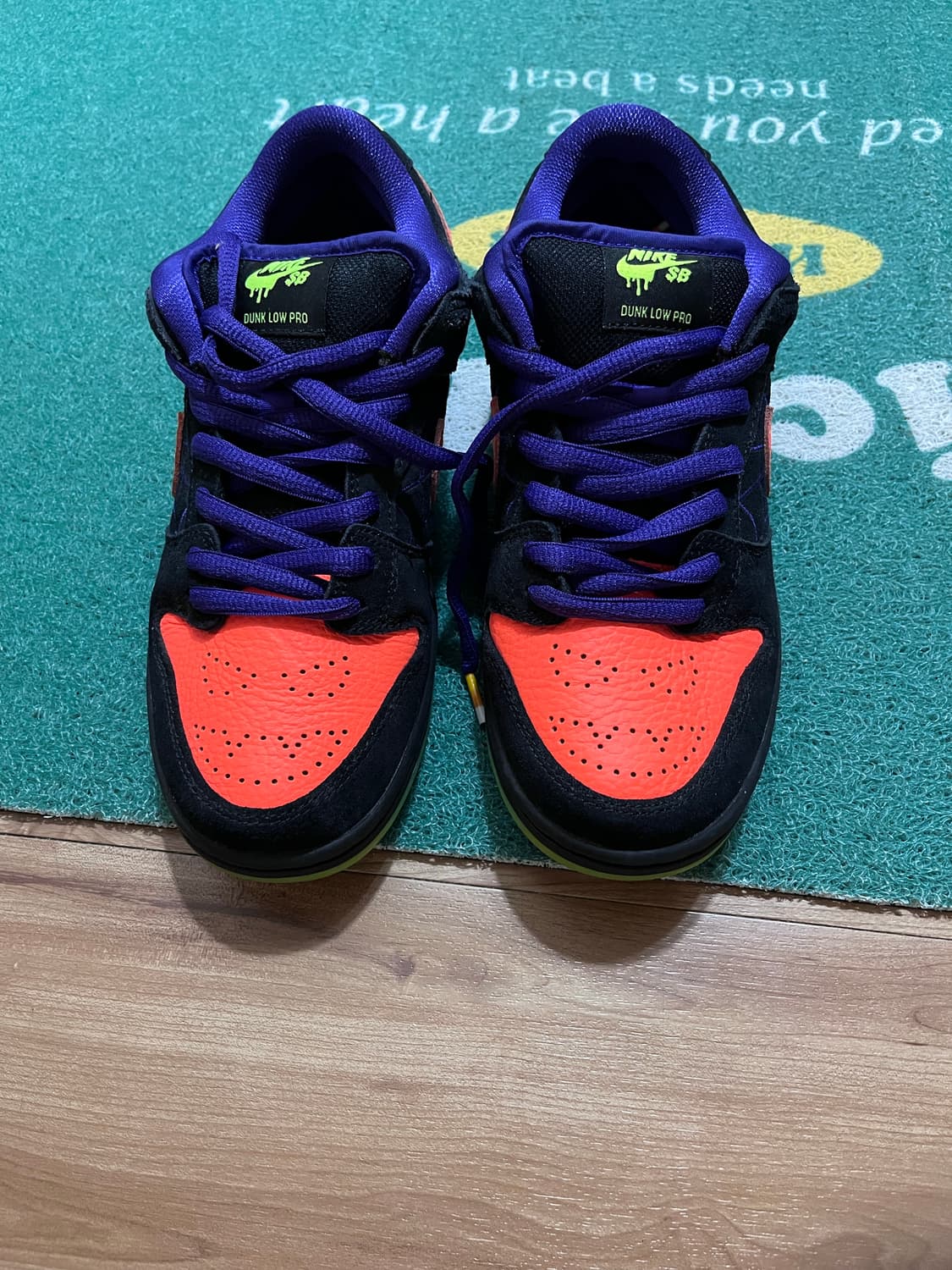 나이키 SB 덩크 로우 프로 나이트 오브 미스치프 할로윈 상품이미지2