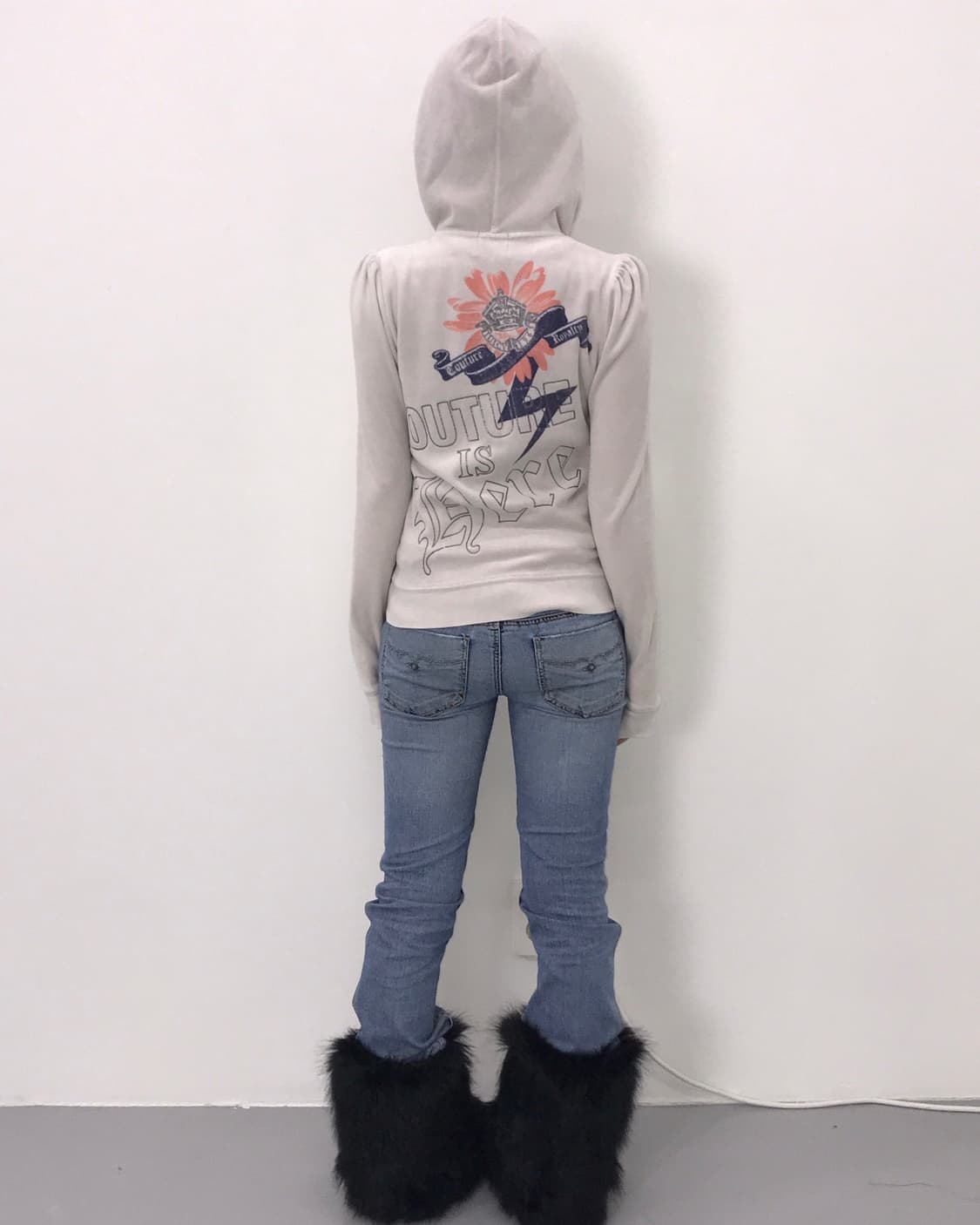  Juicy Couture Y2k Graphic Velour Hoodie 상품이미지3