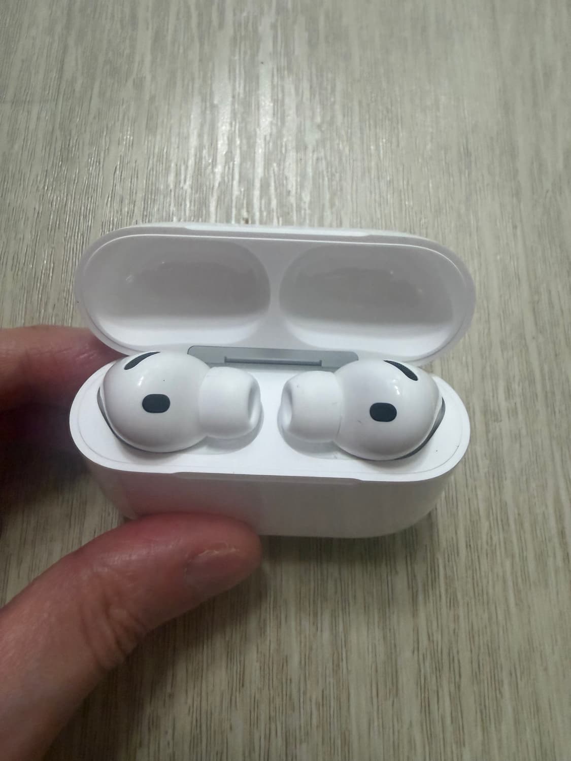 에어팟프로3 새상품급 상품이미지2