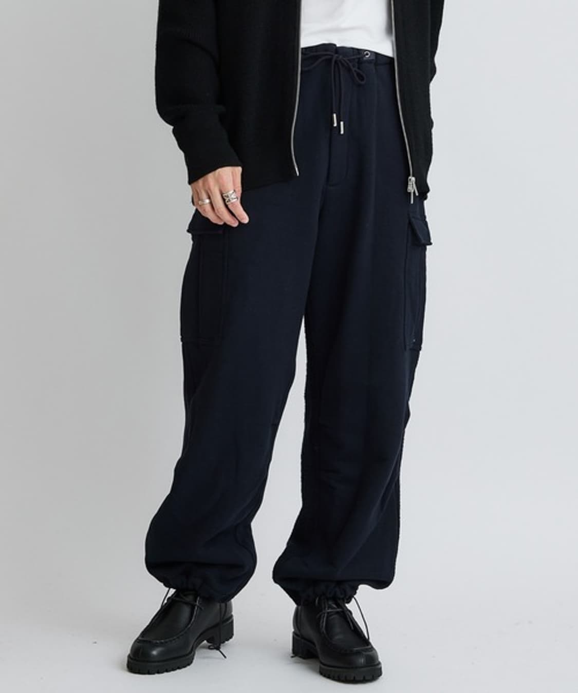 네임 Name. Asymmetric Sweat Cargo Pants 상품이미지2