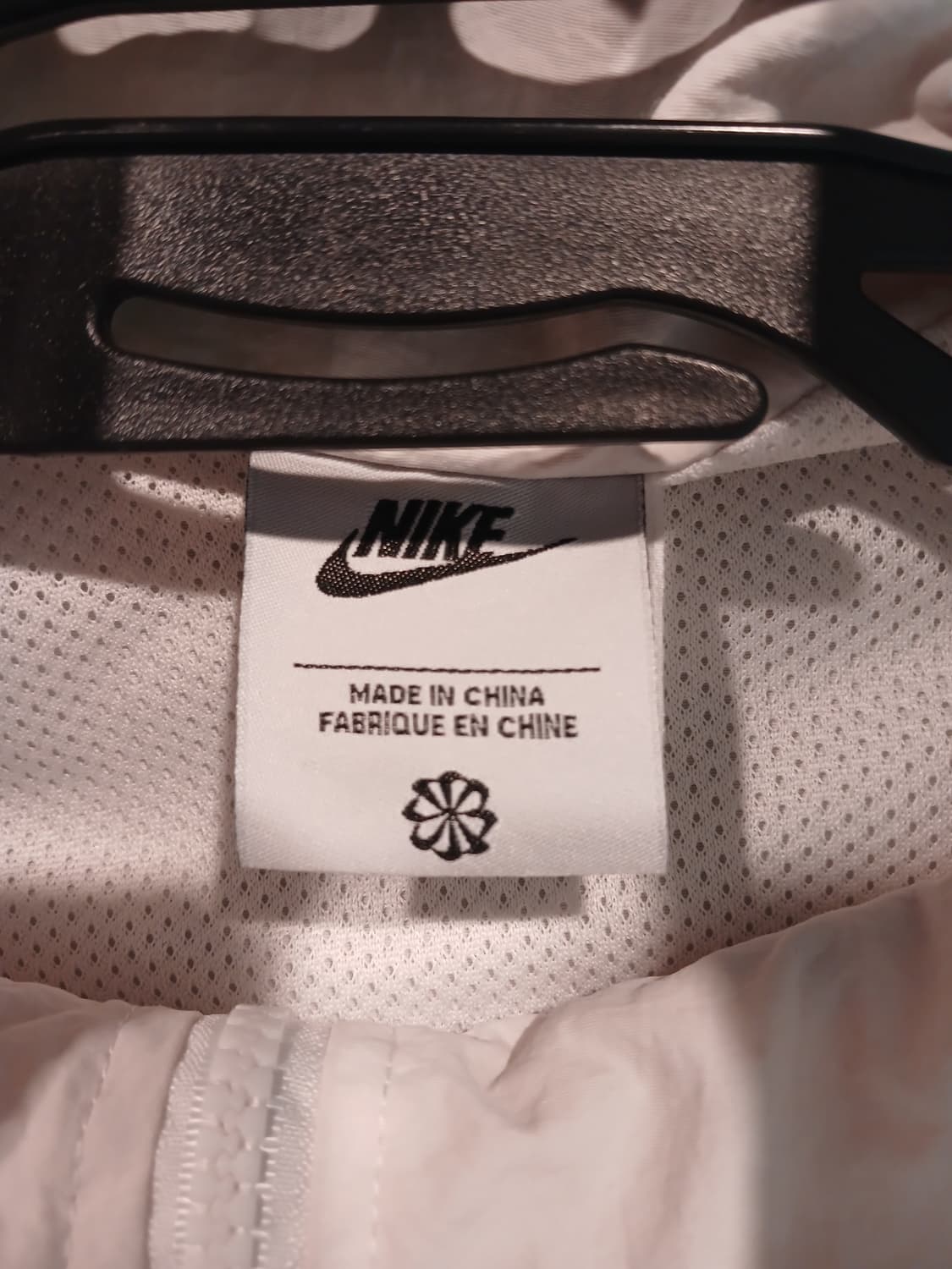 나이키 바람막이 화이트 상품이미지3