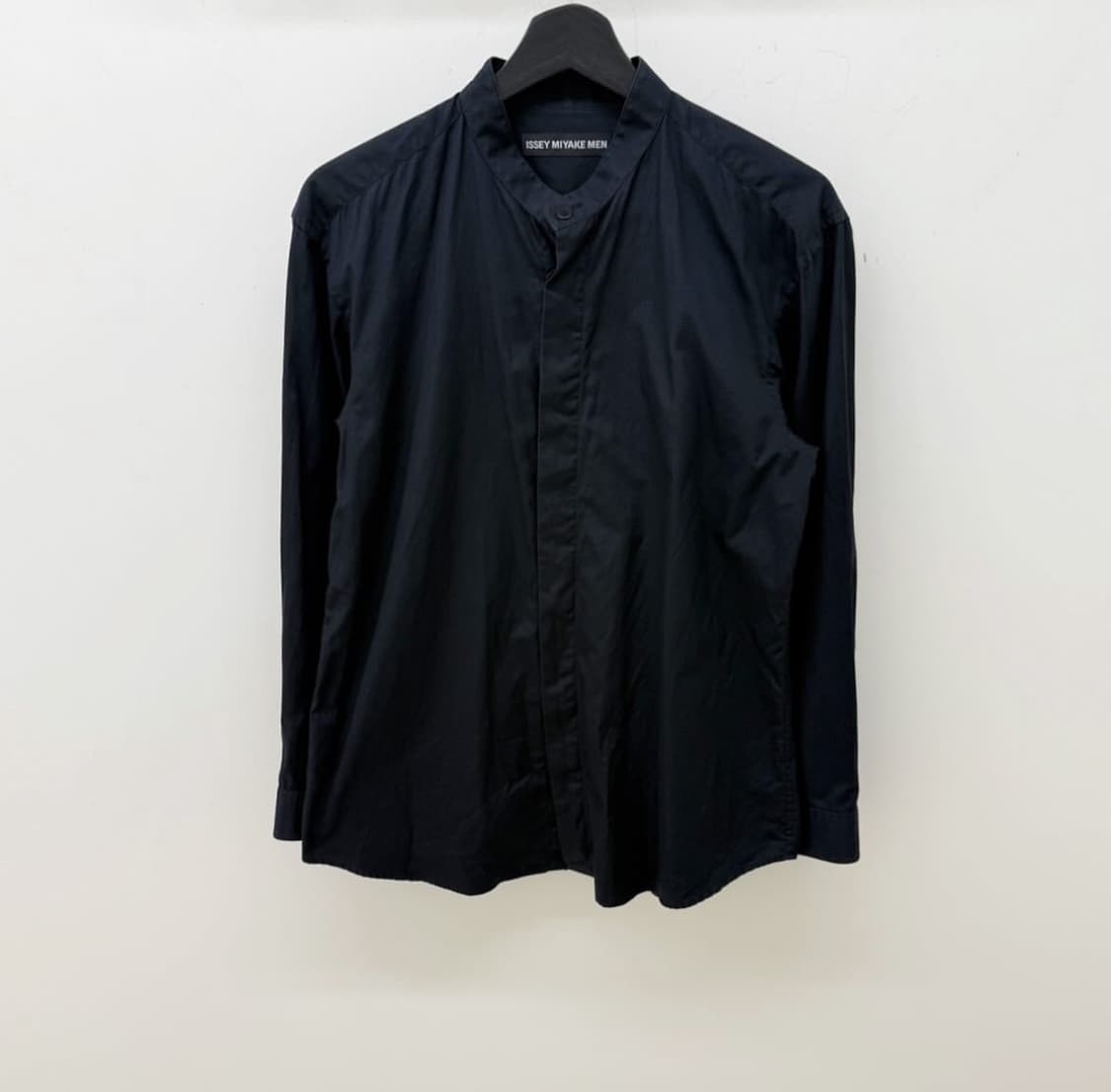 이세이미야케 맨 카라리스 셔츠 상품이미지1