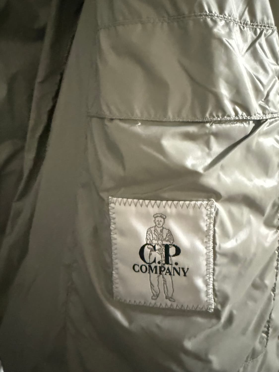 CP컴퍼니 DD쉘 24FW 빈티지 카키 M 상품이미지5