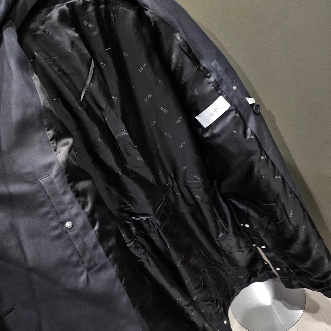 디올 X 사카이 패널도킹 레이어드 한정 코트 상품이미지7