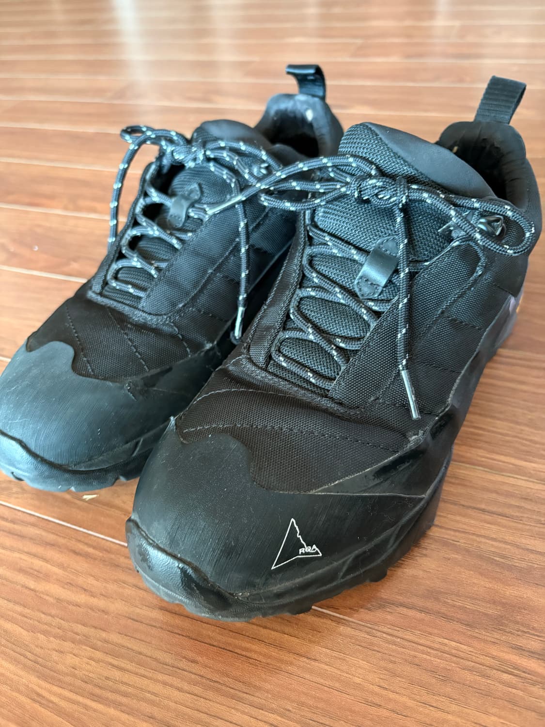 로아 카타리나 블랙 42 상품이미지1