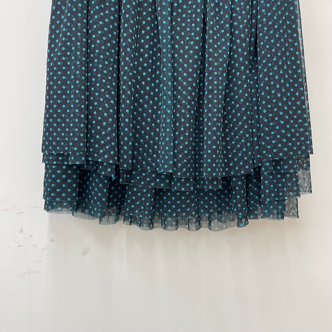 민트 도트 쉬폰 미디 스커트 상품이미지5