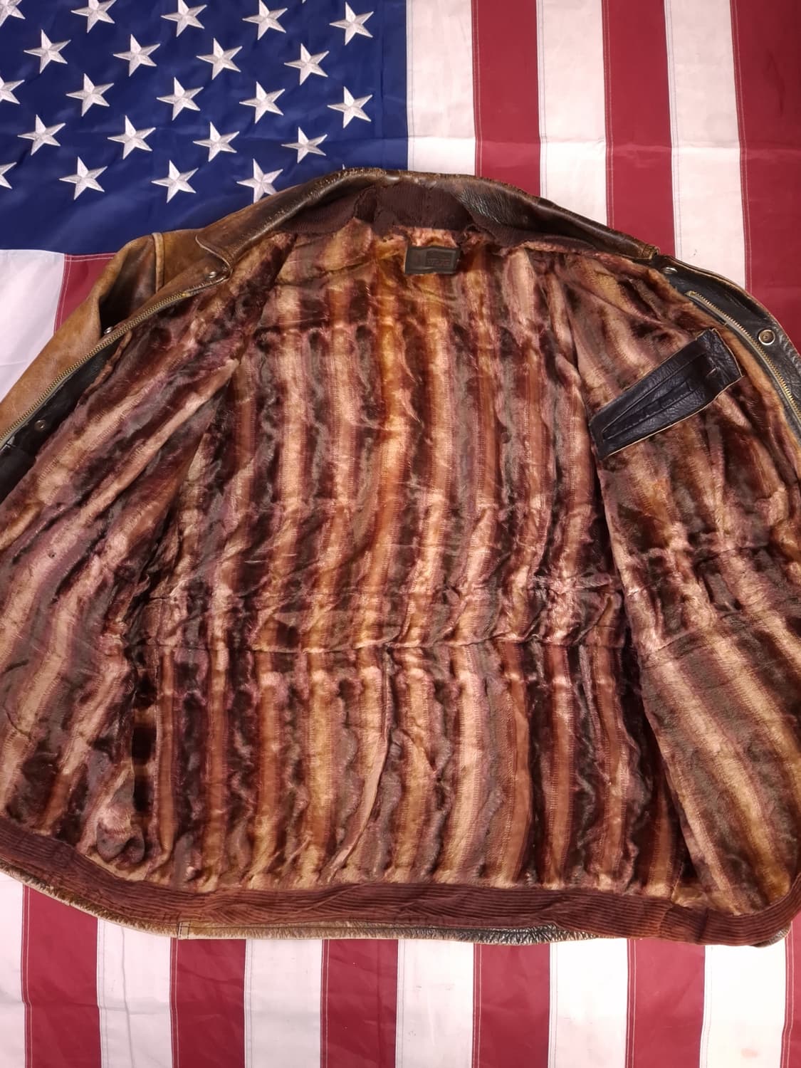 80's 일본판 빈티지 리얼레더 벨티드 자켓 상품이미지8