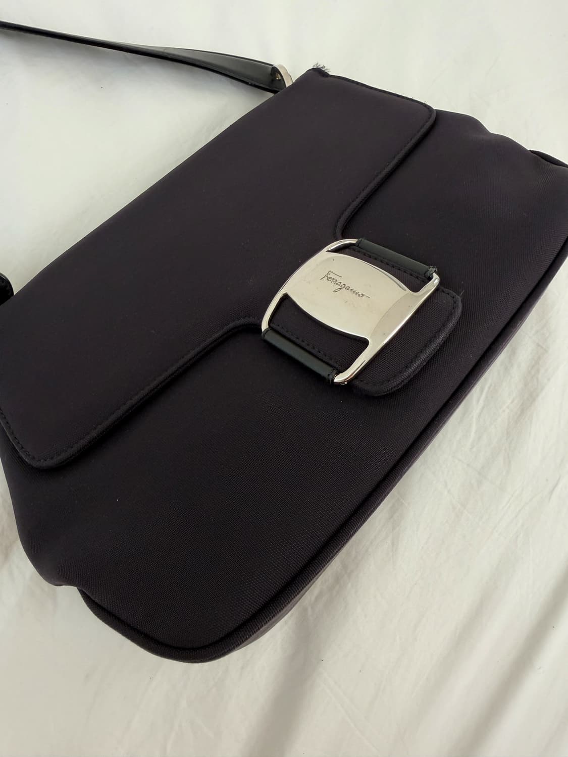 [Ferragamo] Canvas Shoulder Bag 상품이미지3
