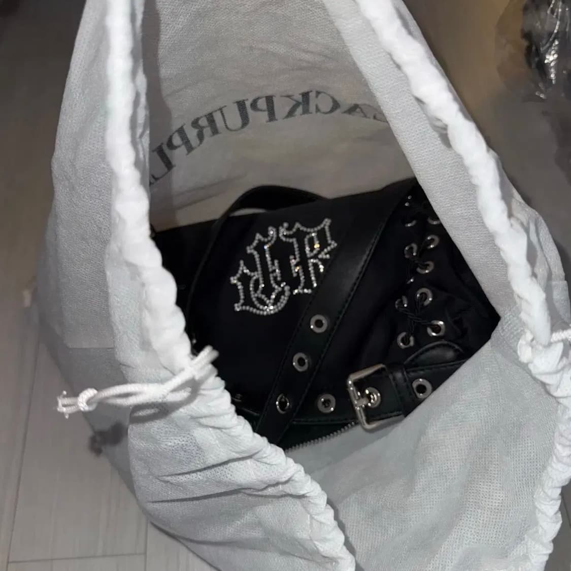 새상품) 블랙퍼플 글로우 코르셋 백 상품이미지2