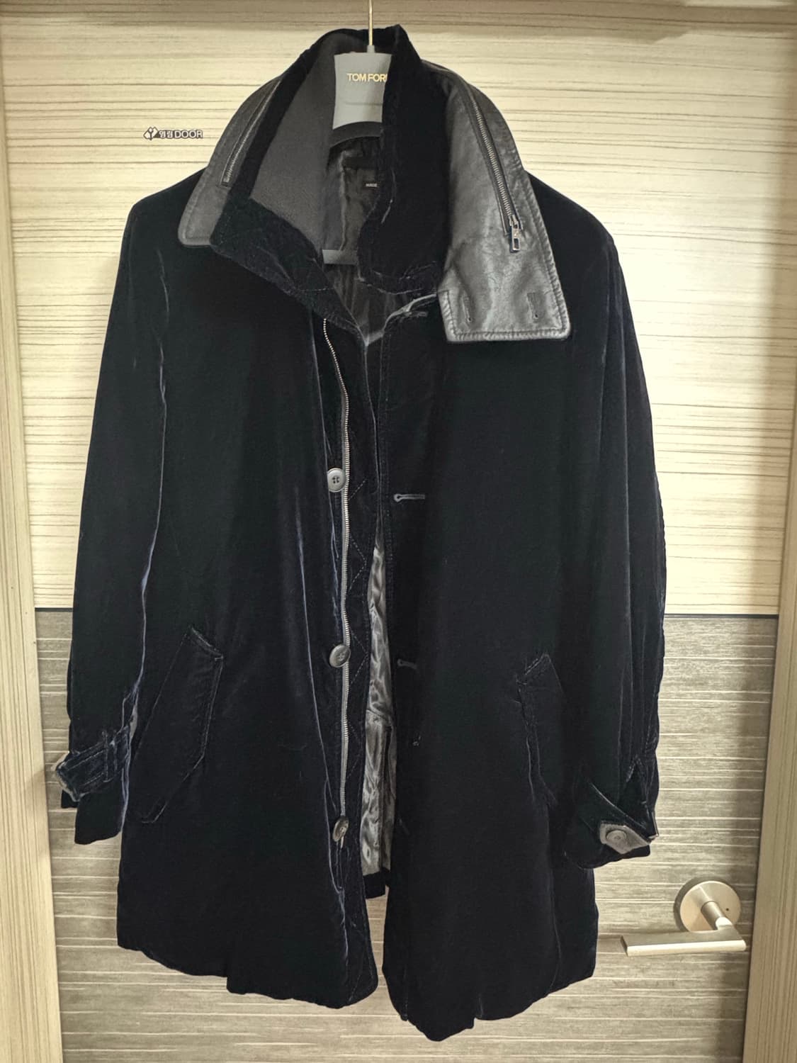 조르지오 아르마니 블랙라벨 벨벳후드 실사이즈 100 상품이미지1