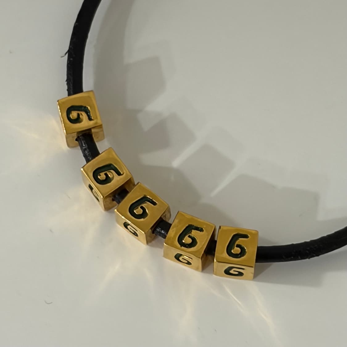 뷰티비스트 beauty beast bracelet  상품이미지2