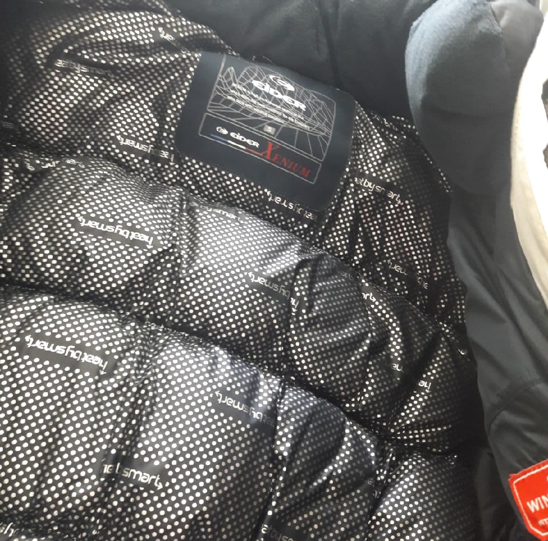 아이더 캄피로 HB 고어텍스 패딩 상품이미지5