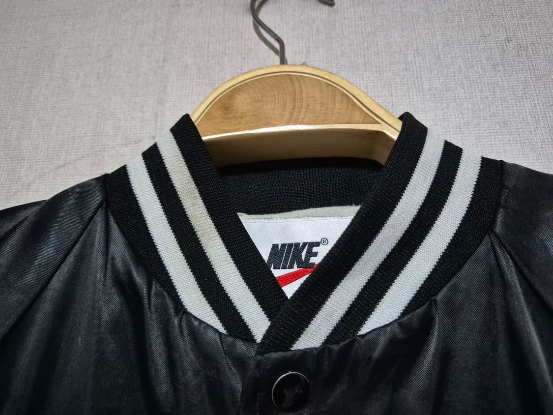 나이키 올드스쿨 레트로 자켓(L) 상품이미지5