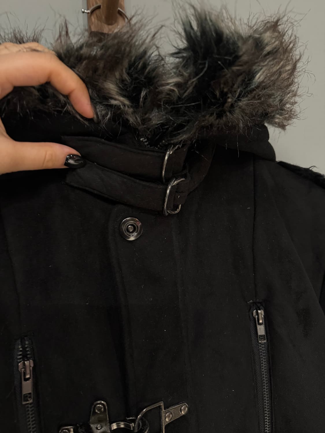 In the attic buckle detail velour jacket 상품이미지4