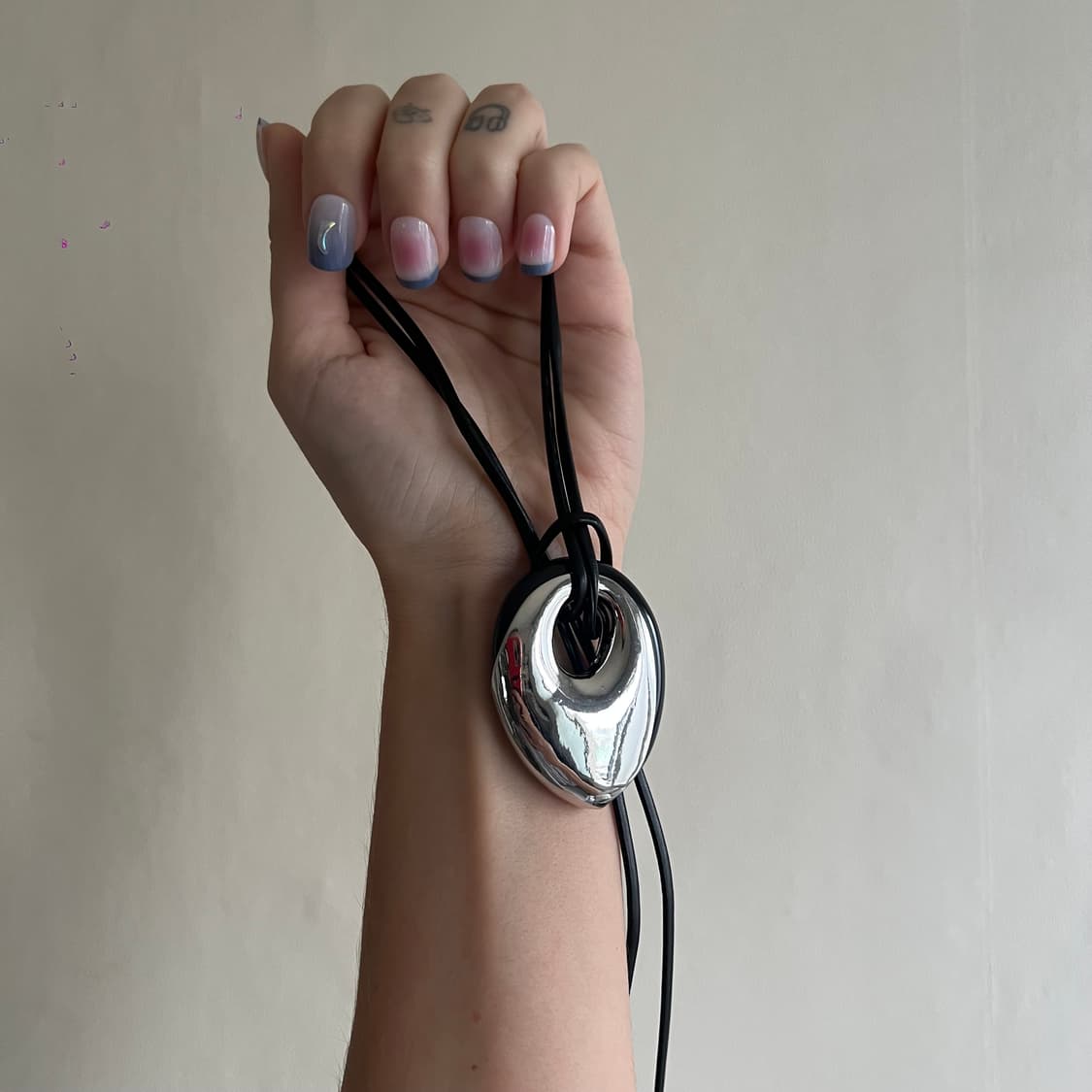 블랙 실버 오브제 롱 네크리스 🖤 상품이미지2