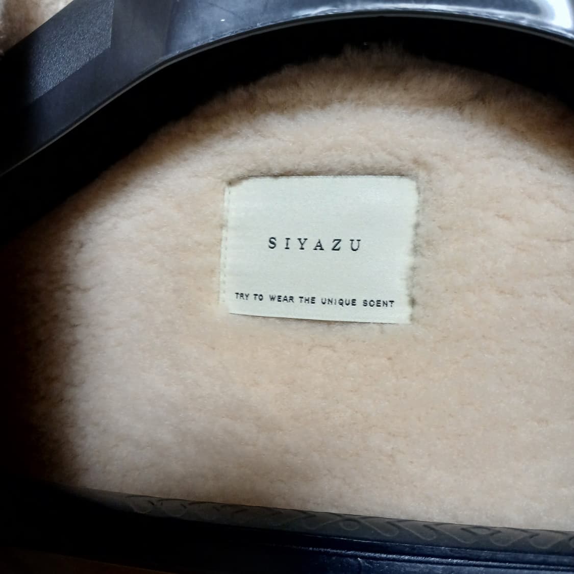 siyazu 시야쥬 봄버 무스탕 페이크레더 가죽 점퍼 겨울 상품이미지7