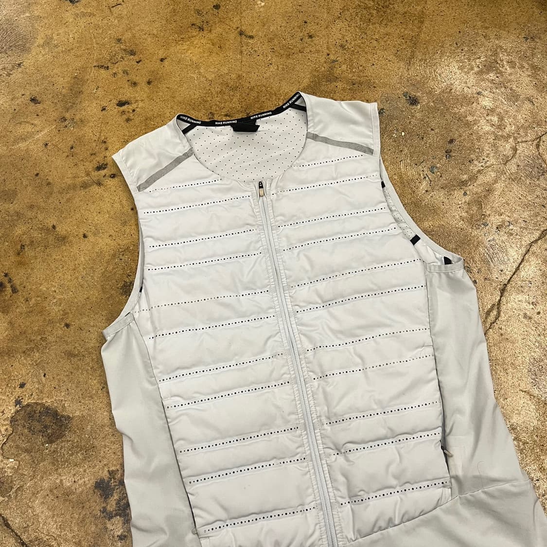 [정품/95,m] 나이키 러닝 에어로로프트 패딩 베스트 b14 상품이미지1
