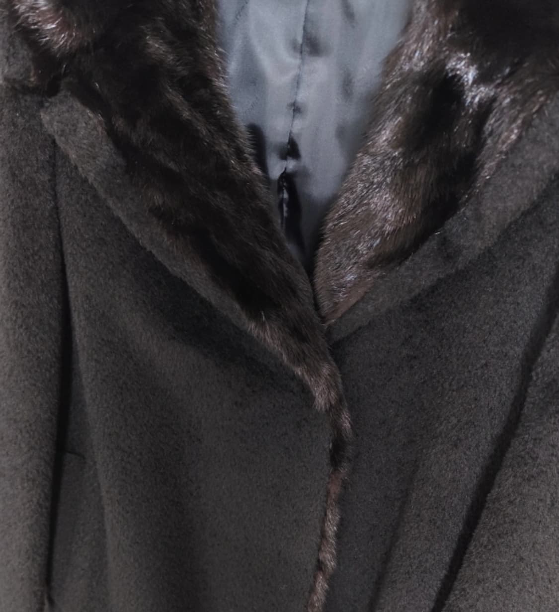 피에르가르뎅 로얄 모피코트 (77, 블랙, 천연모피) 상품이미지3