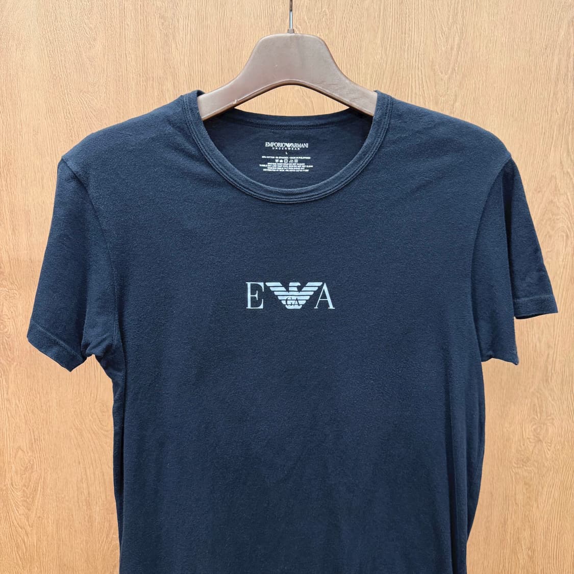 엠포리오 아르마니 라운드넥 반팔 티셔츠 로고 프린팅 디테일 블랙 상품이미지4