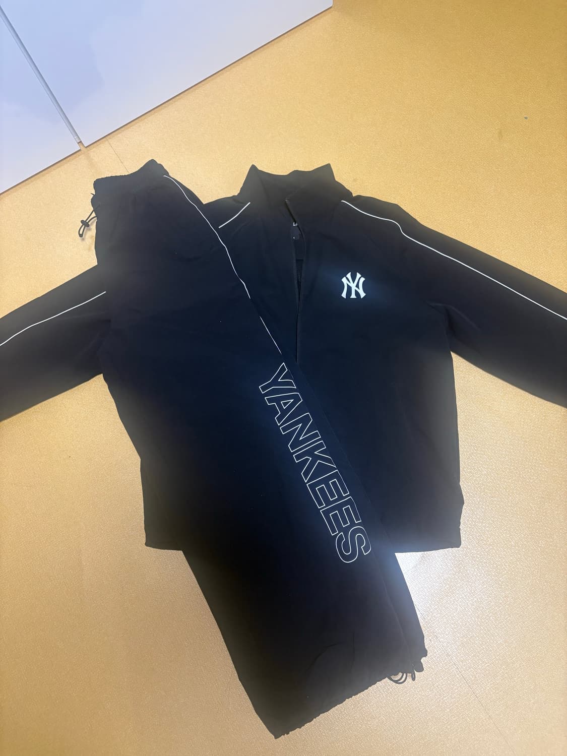 MLB 스포티브 바시티레터링 셋업 블랙 상품이미지1