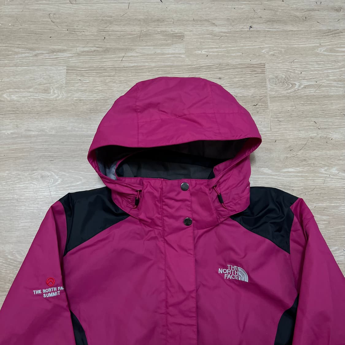 노스페이스 써밋 고어텍스 여성 스키복 보드복 스키점퍼 [핑크] M/95 상품이미지2
