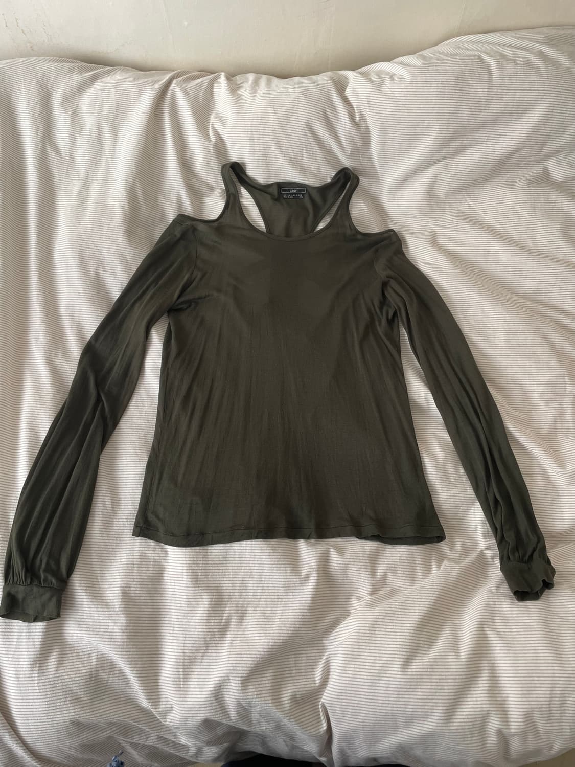 Obey 오프숄더 롱슬리브탑 상품이미지3