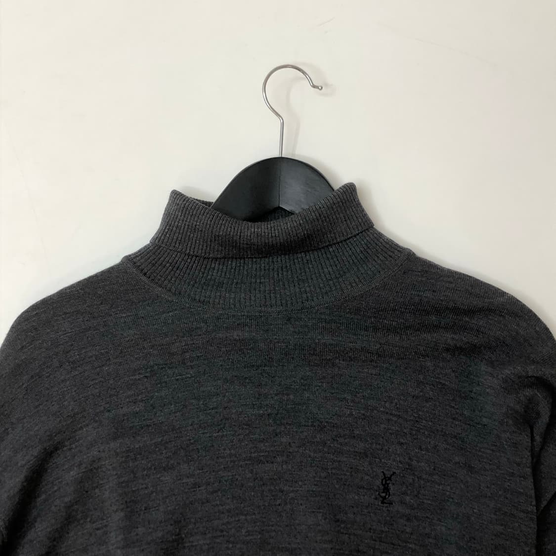 YSL 입생로랑 그레이 터틀넥 울 니트   상품이미지3