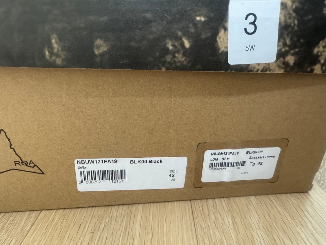 [42,270] 로아 셀라 270 판매 상품이미지7