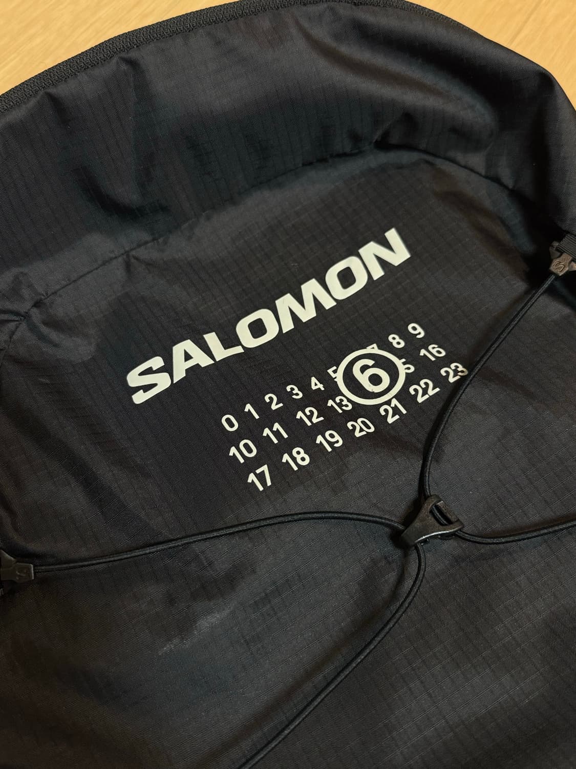 살로몬 x MM6 메종마르지엘라 XT-15 백팩 상품이미지2