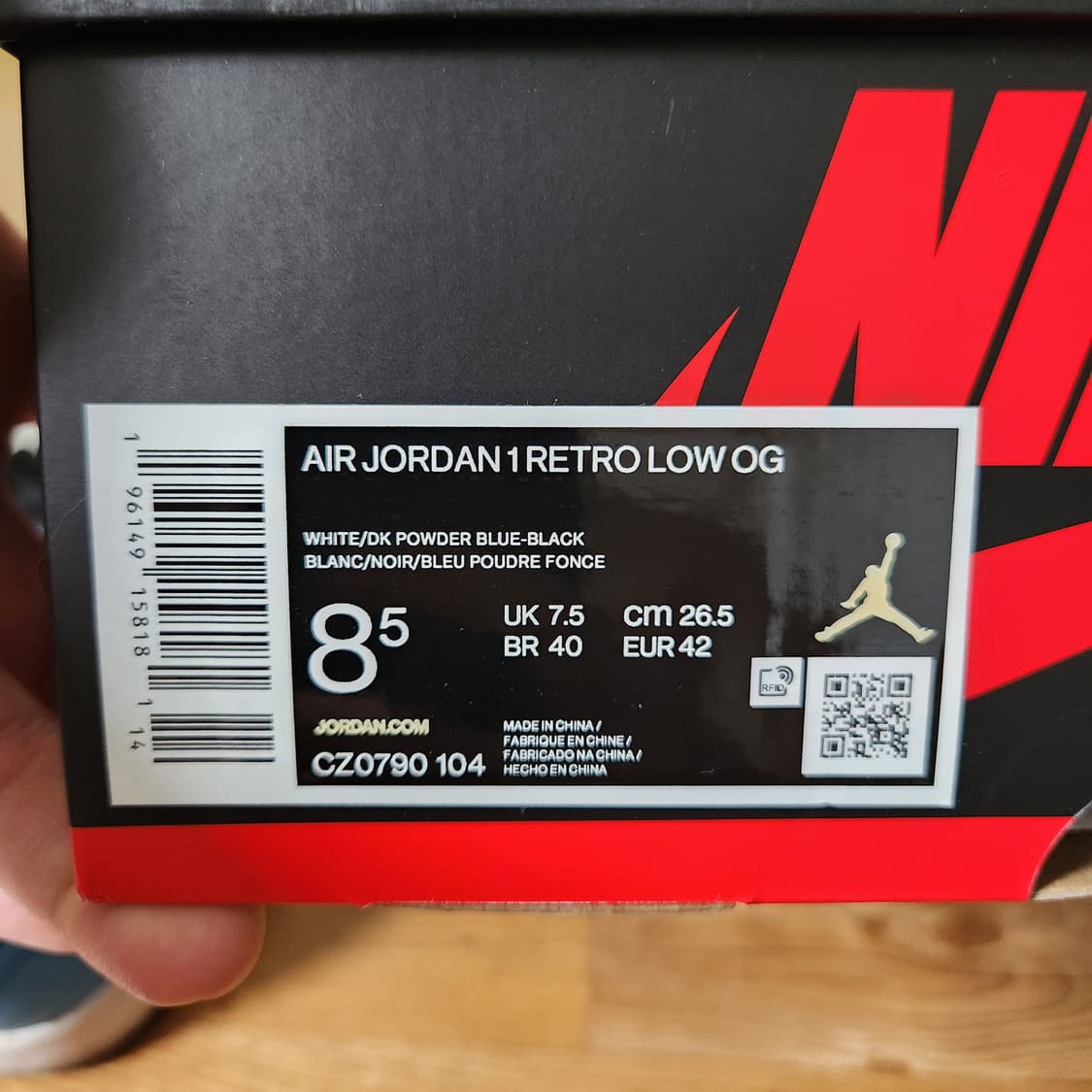 조던 1 레트로 로우 OG 블랙 앤 다크 파우더 블루 265 사이즈 상품이미지6