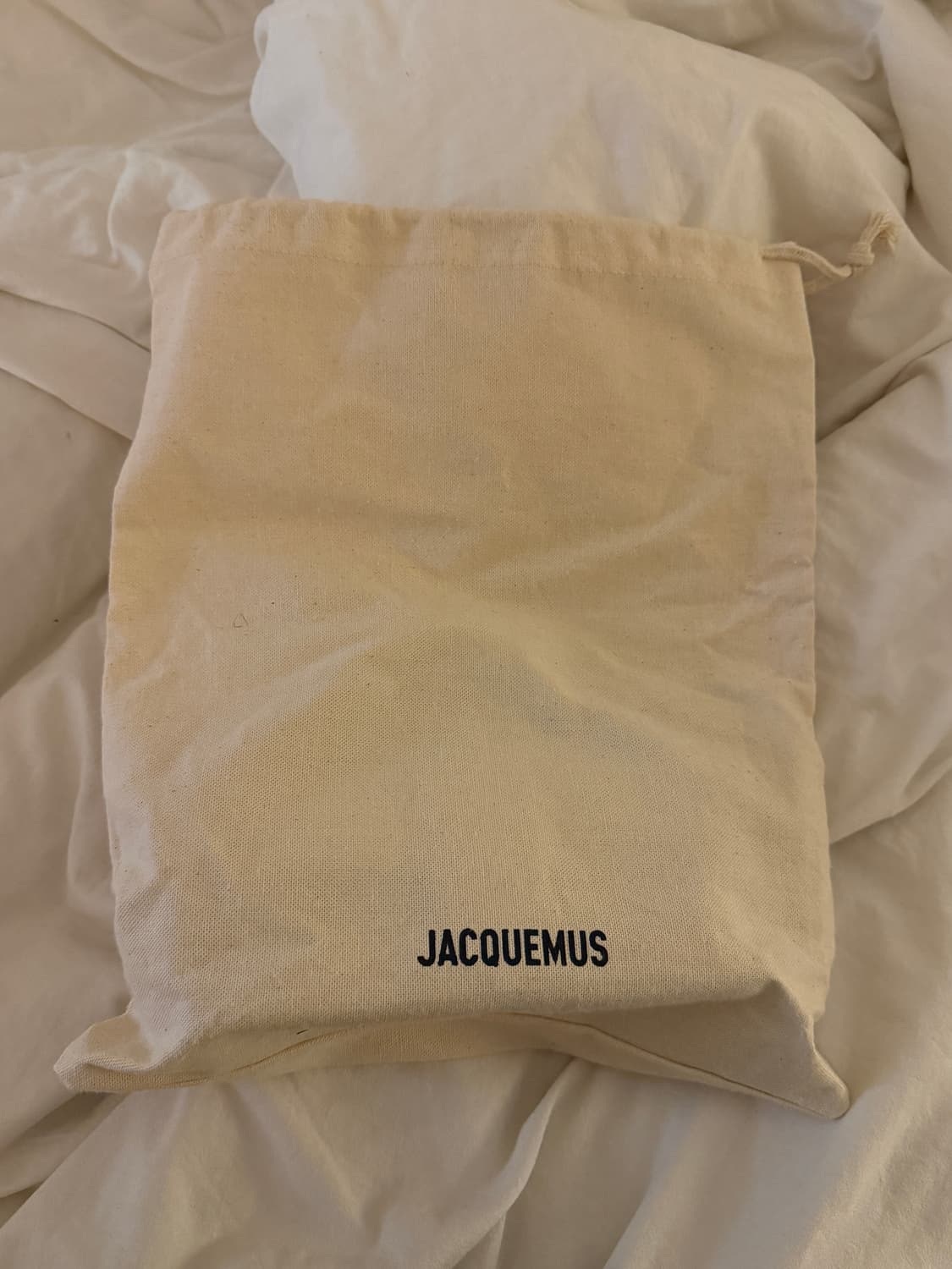 자크뮈스 르 밤비노 미니백 화이트 판매 상품이미지4