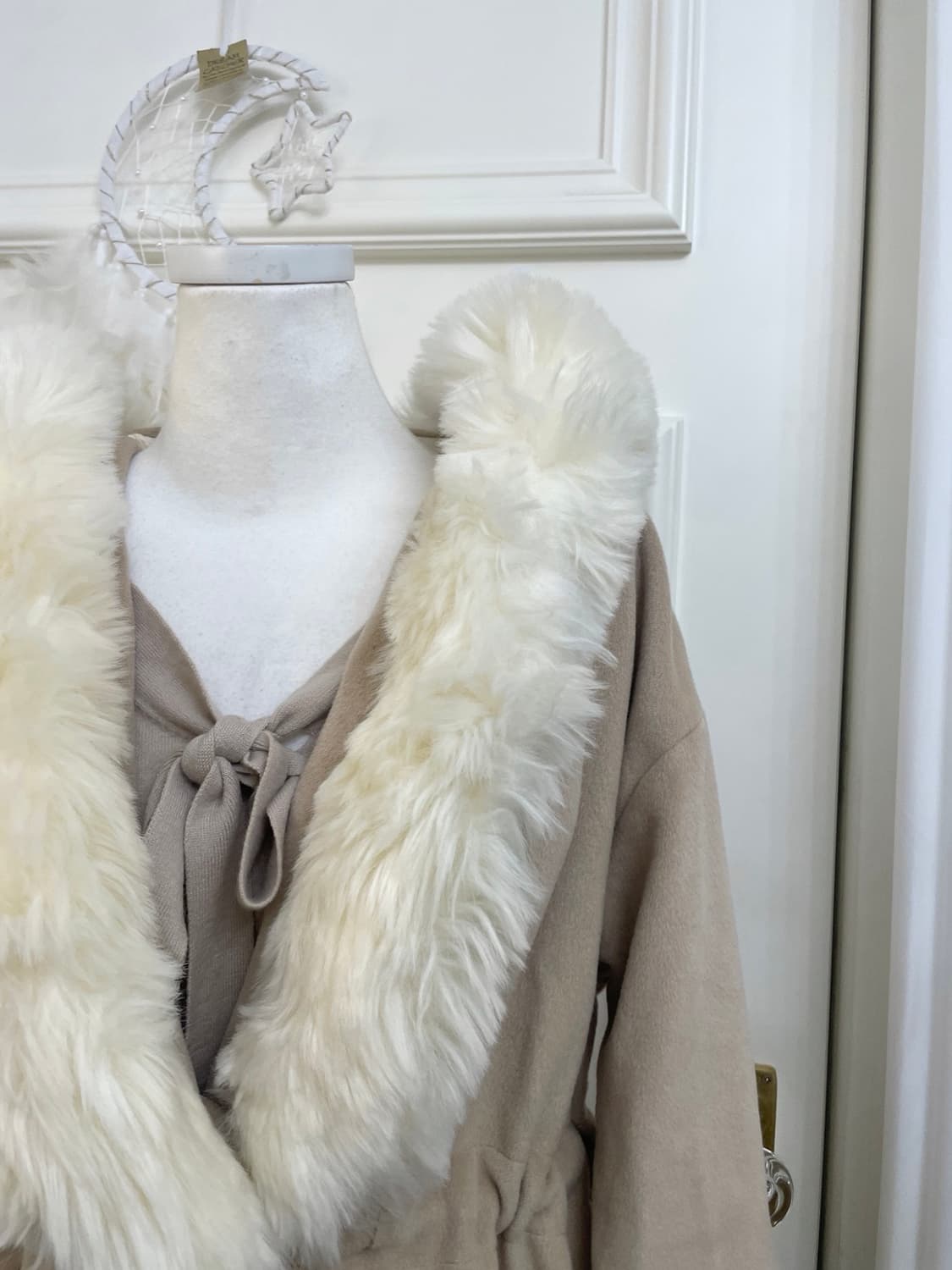 beige fur point waist bow lovely coat 상품이미지6