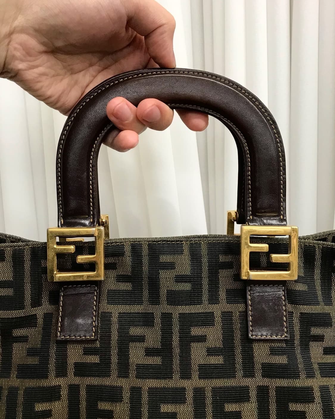 펜디 금장 주카 토트백 가방 상품이미지5