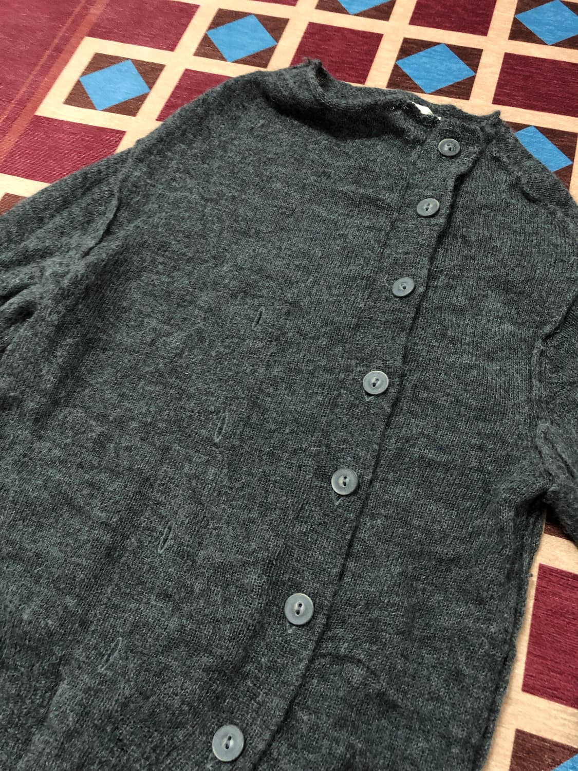 SLIM FIT UNBALANCE CARDIGAN 상품이미지3