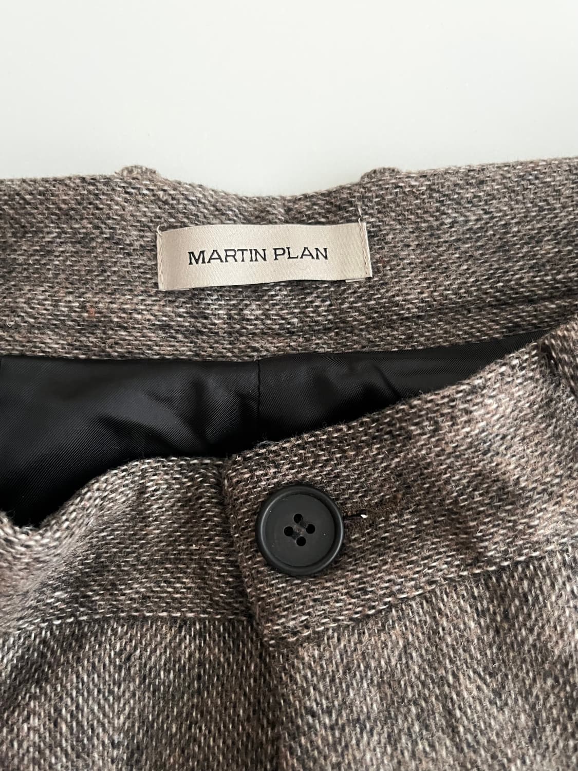 48) 마틴플랜 원턱 울 슬랙스 브라운 상품이미지3