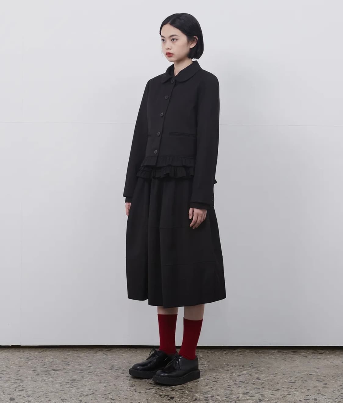 오헤시오 라운드 프릴 자켓 블랙 상품이미지5