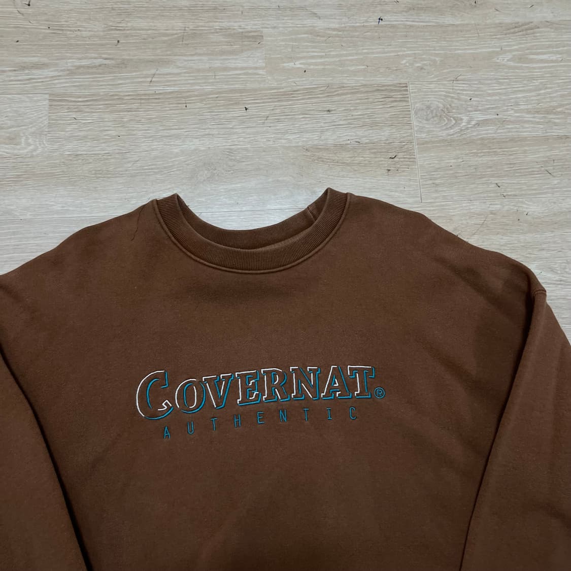 커버낫 어센틱 로고 맨투맨 [브라운] M/95 상품이미지2