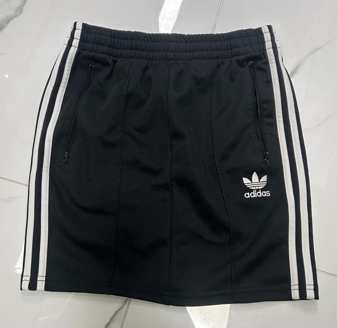 아디다스 유로파 스커트 블랙 상품이미지1