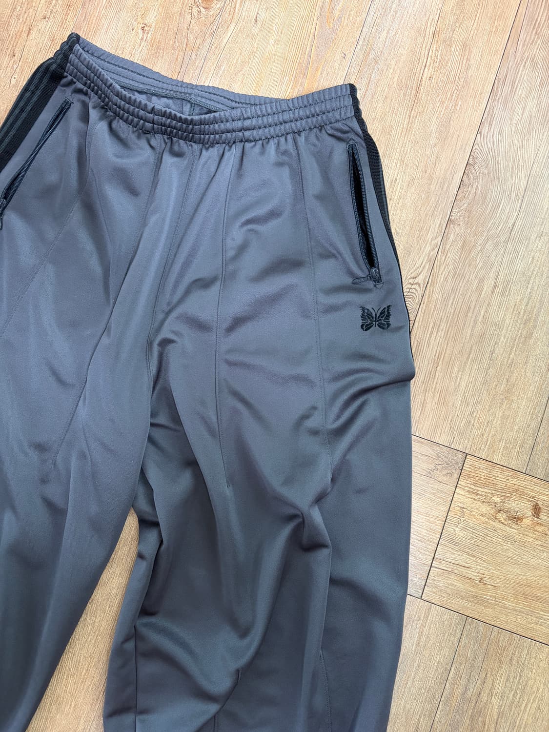 니들스 HD 트랙팬츠 상품이미지2